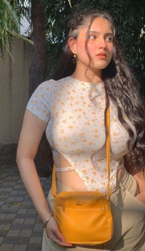 Stylish girls dp (103)