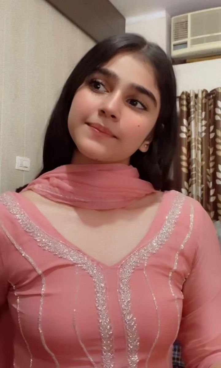 Stylish girls dp (129)