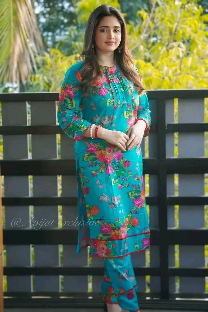 Stylish girls dp (14)