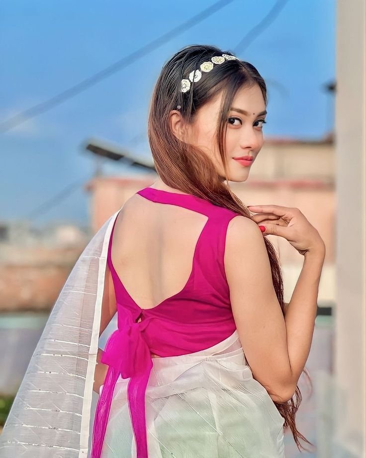 Stylish girls dp (141)