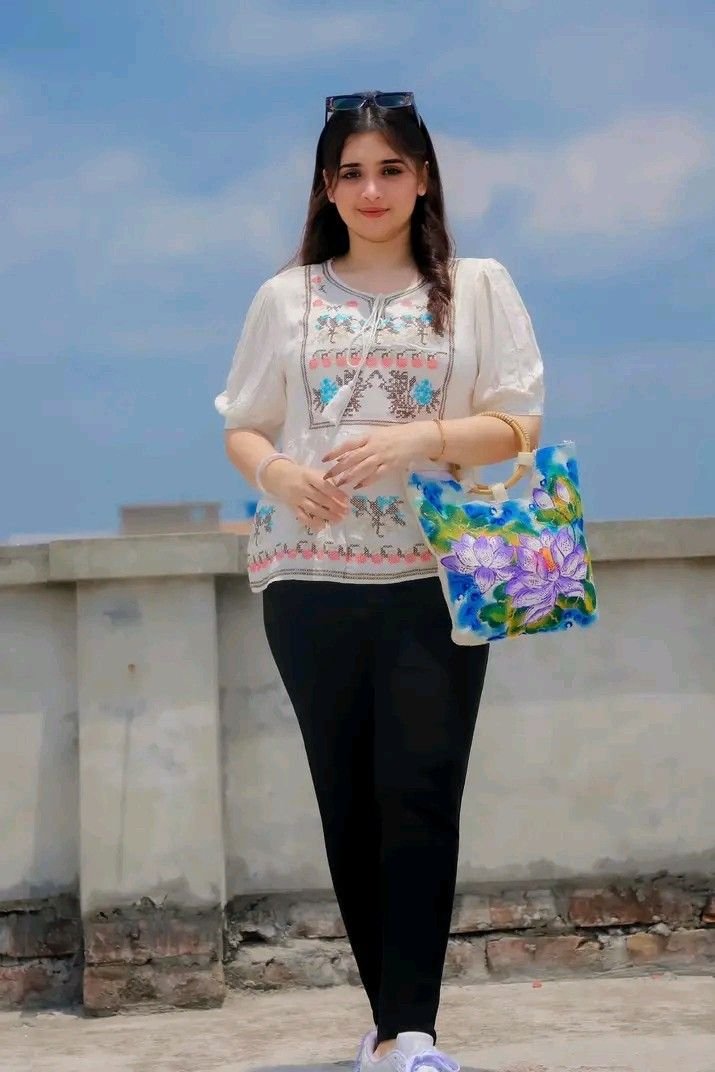 Stylish girls dp (191)