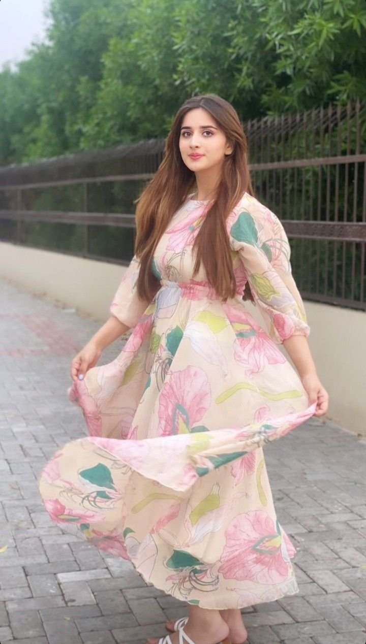 Stylish girls dp (216)