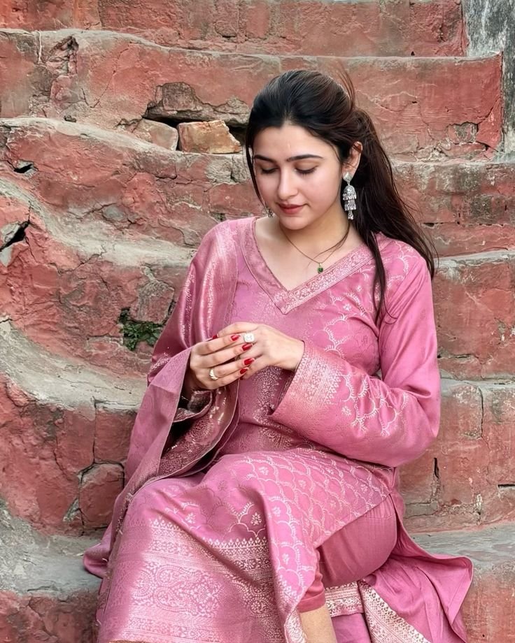 Stylish girls dp (28)