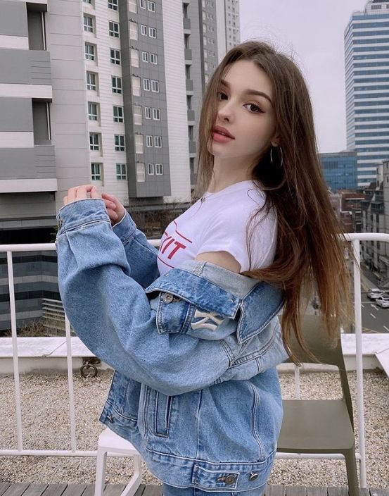 Stylish girls dp (33)
