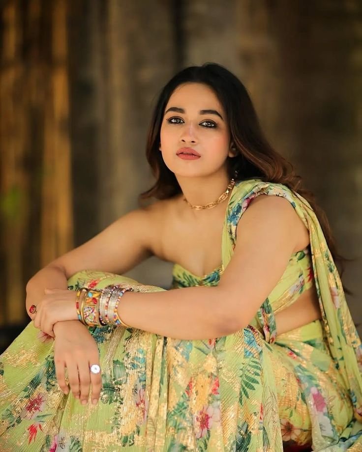 Stylish girls dp (37)