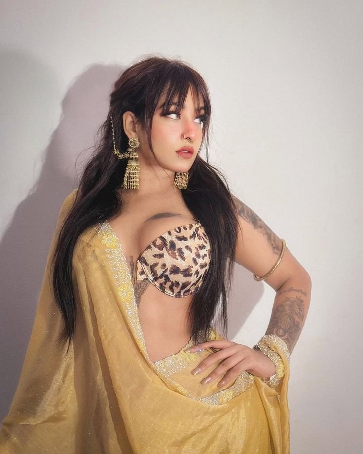 Stylish girls dp (57)