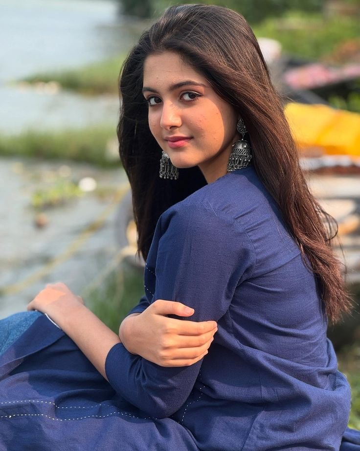 Stylish girls dp (80)