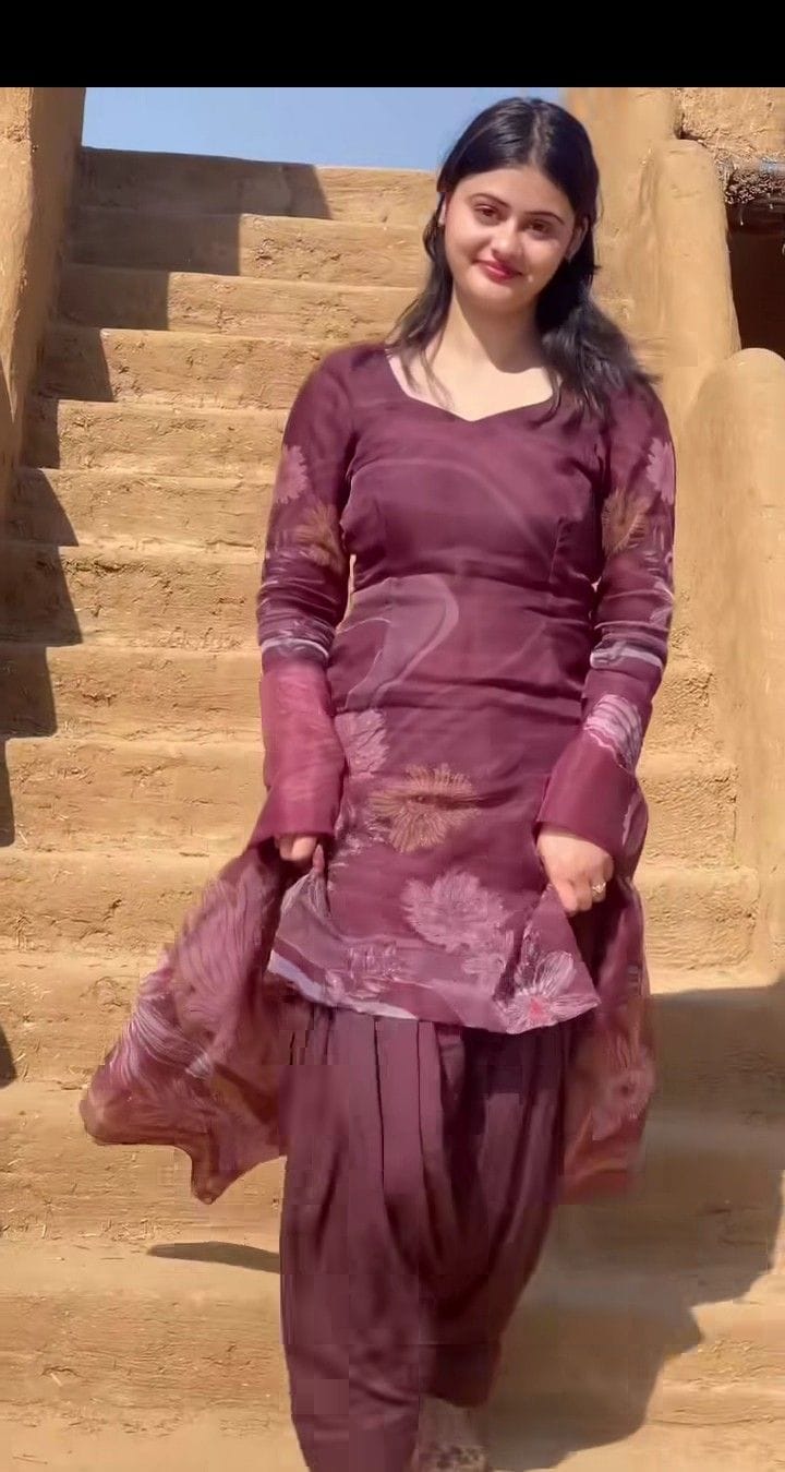 Suit salwar mein dp