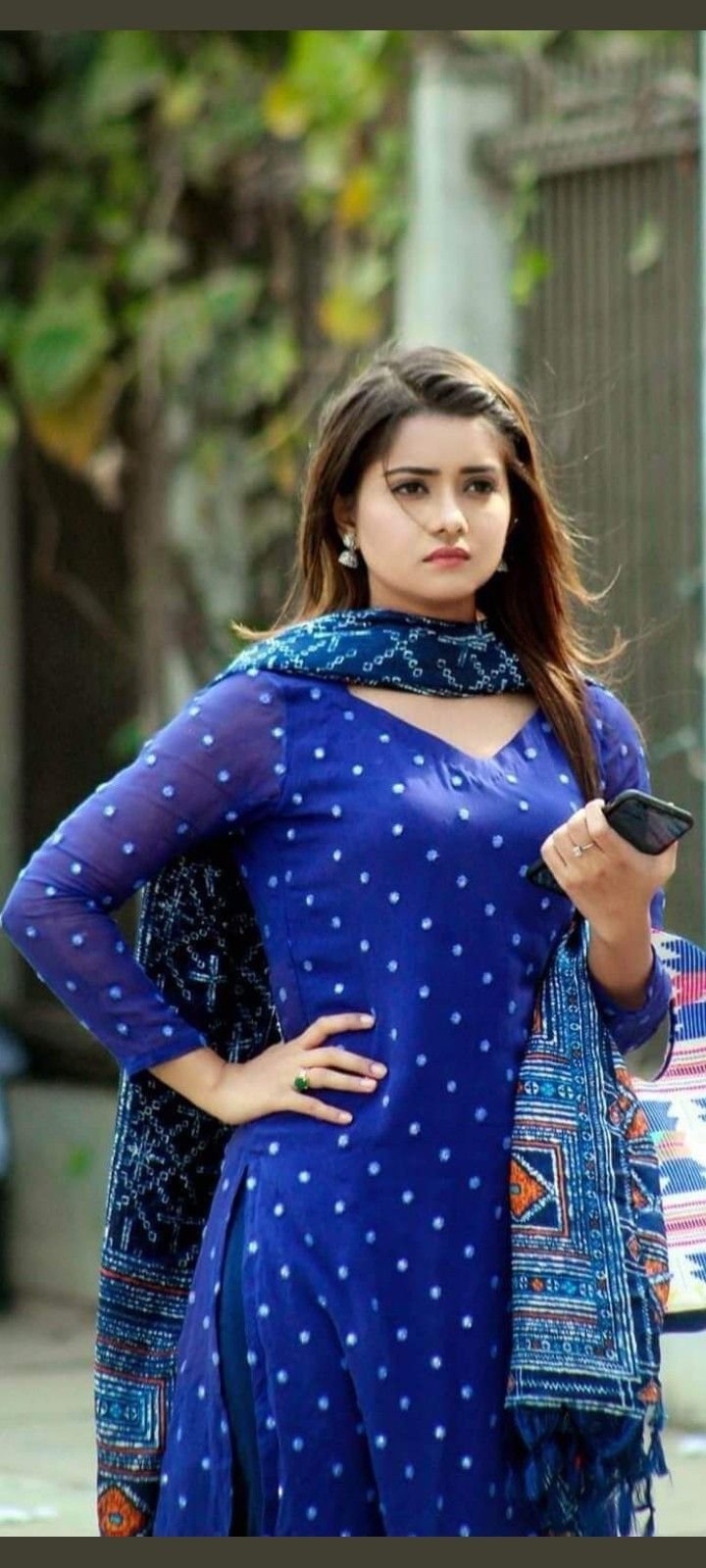 Suit salwar mein girls dp