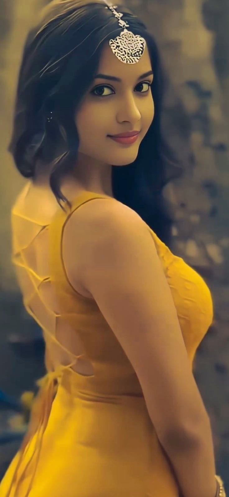 Very beautiful girl (1)