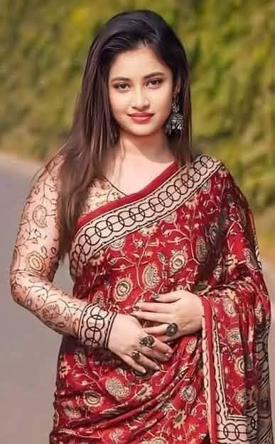 Very beautiful girl (115)