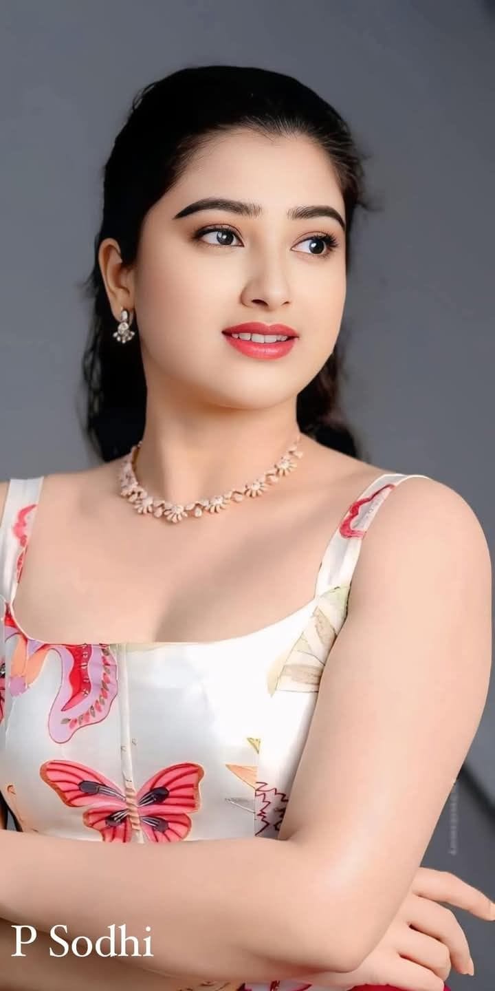 Very beautiful girl (152)