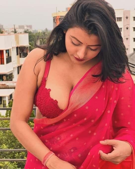 Very beautiful girl (210)