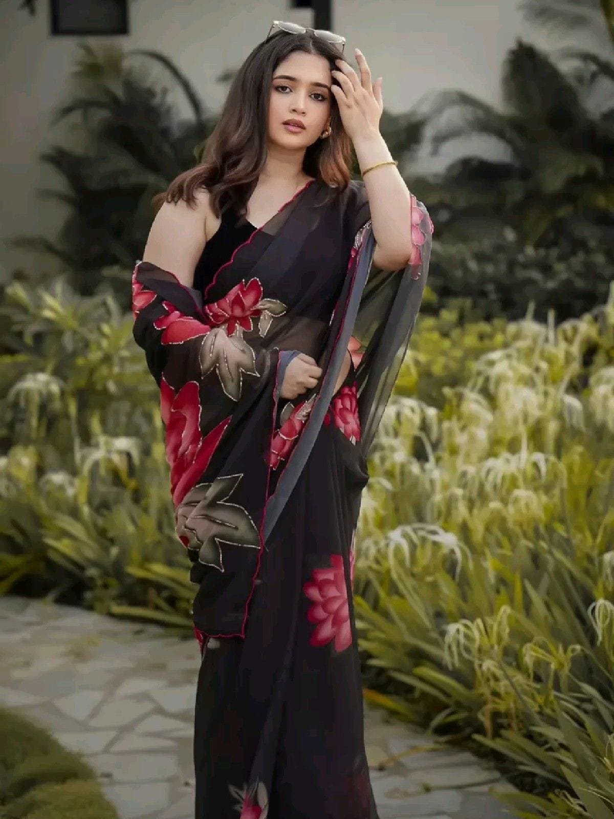 Very beautiful girl (213)